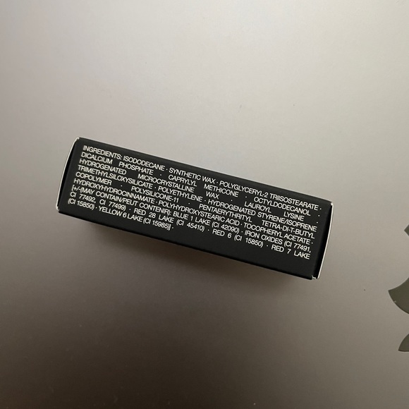 Nars Mini Lipstick in Dragon Girl Shade - Picture 6 of 14